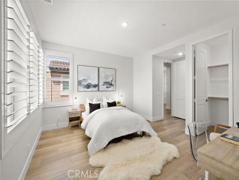 53  Lunar  , Irvine, CA