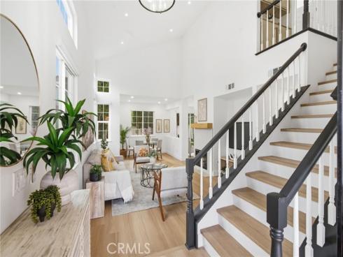 32  Comiso  , Irvine, CA