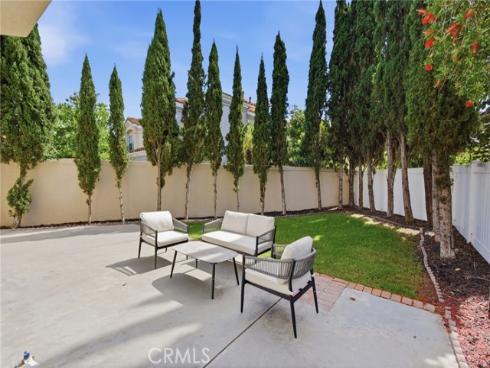32  Comiso  , Irvine, CA