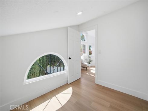 32  Comiso  , Irvine, CA