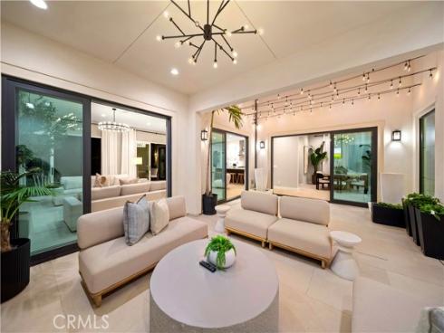 106  Coldwater  , Irvine, CA