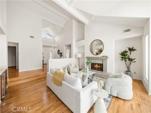 2  Saros  70 , Irvine, CA