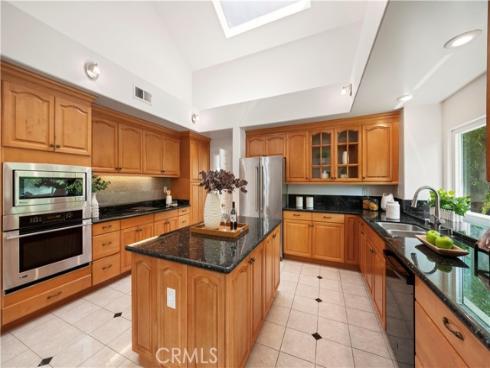 2  Saros  70 , Irvine, CA