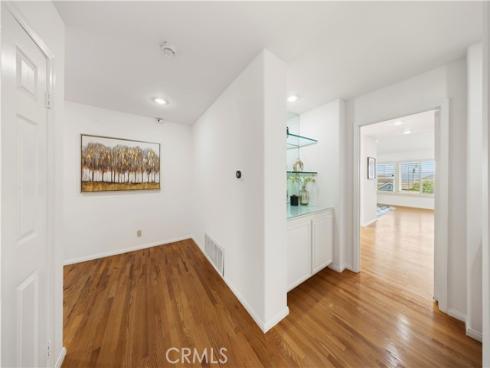 2  Saros  70 , Irvine, CA