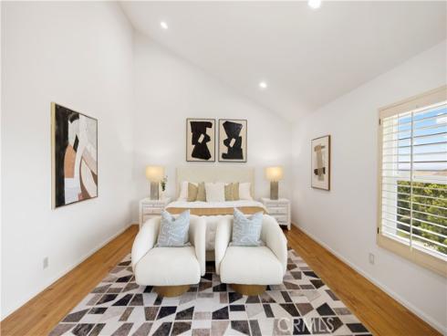 2  Saros  70 , Irvine, CA