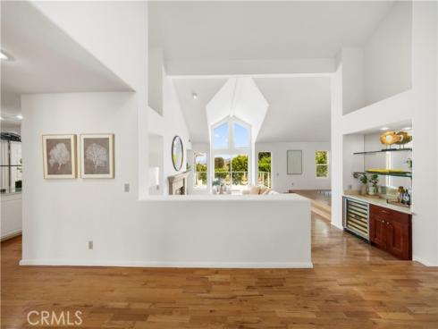 2  Saros  70 , Irvine, CA