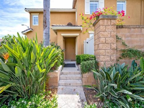 46  Ohio  , Irvine, CA