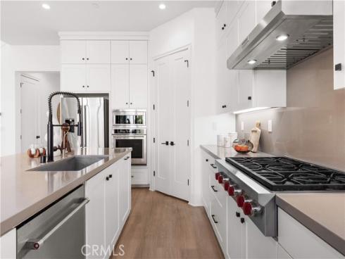 217  Piazza  , Irvine, CA