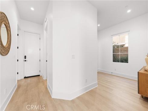 217  Piazza  , Irvine, CA