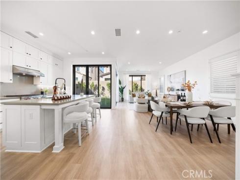 217  Piazza  , Irvine, CA