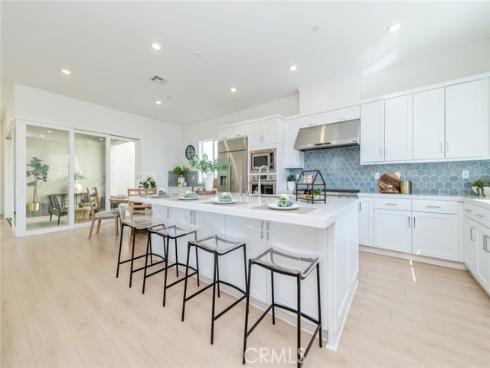 414  Treble  , Irvine, CA