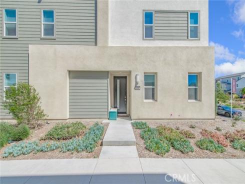 414  Treble  , Irvine, CA