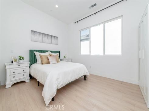 414  Treble  , Irvine, CA