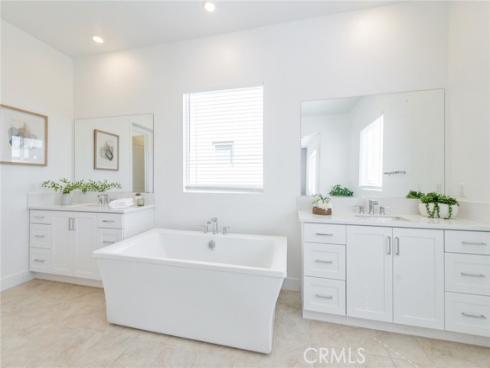 414  Treble  , Irvine, CA