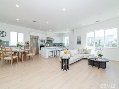 414  Treble  , Irvine, CA