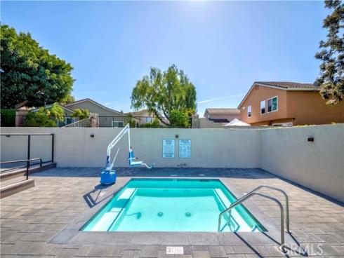 49  Meadowgrass  , Irvine, CA