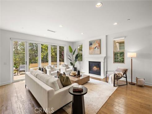 122  Catalonia  , Irvine, CA