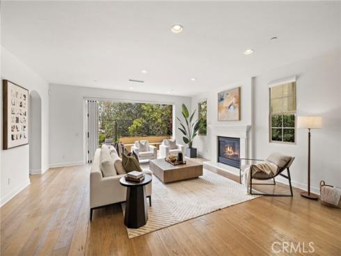 122  Catalonia  , Irvine, CA