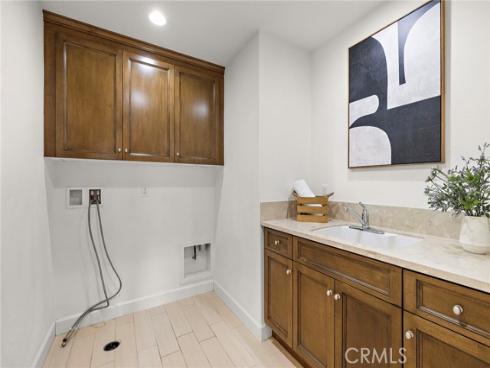 122  Catalonia  , Irvine, CA