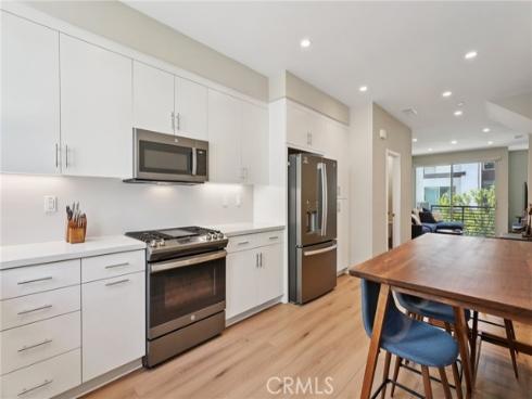 302  Placemark  , Irvine, CA