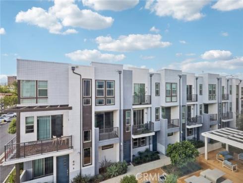 302  Placemark  , Irvine, CA