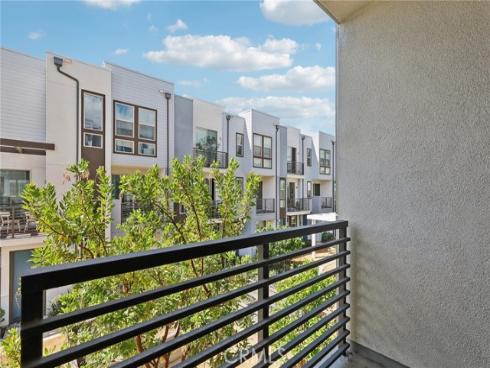 302  Placemark  , Irvine, CA