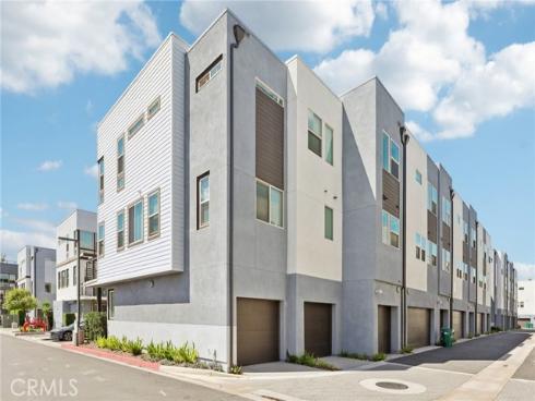 302  Placemark  , Irvine, CA