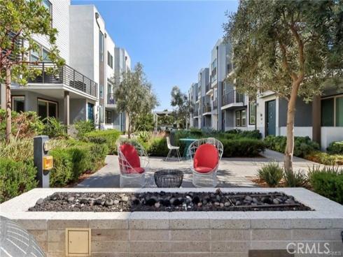 302  Placemark  , Irvine, CA