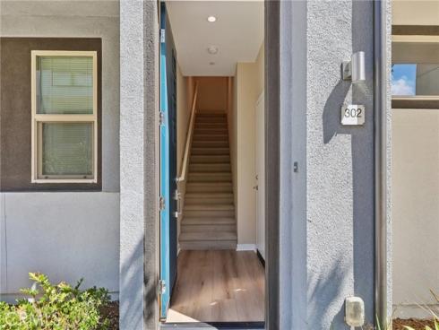 302  Placemark  , Irvine, CA