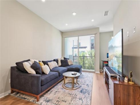 302  Placemark  , Irvine, CA