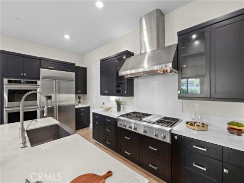 77  Pelican  , Irvine, CA