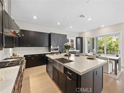 77  Pelican  , Irvine, CA