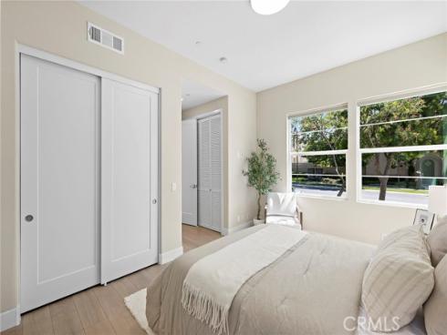 77  Pelican  , Irvine, CA