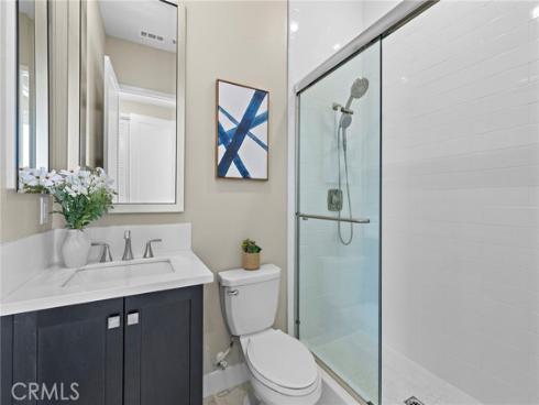 77  Pelican  , Irvine, CA