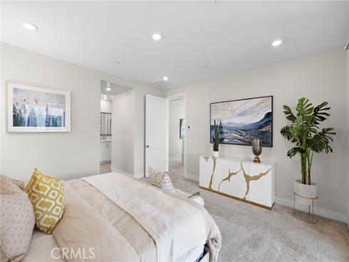 102  Pattern  , Irvine, CA