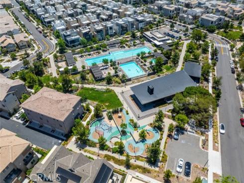 102  Pattern  , Irvine, CA