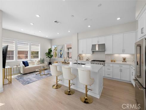 102  Pattern  , Irvine, CA