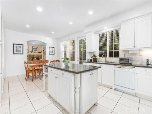 36  Walnut Creek  , Irvine, CA