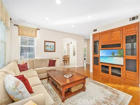 36  Walnut Creek  , Irvine, CA