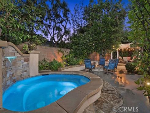 36  Walnut Creek  , Irvine, CA