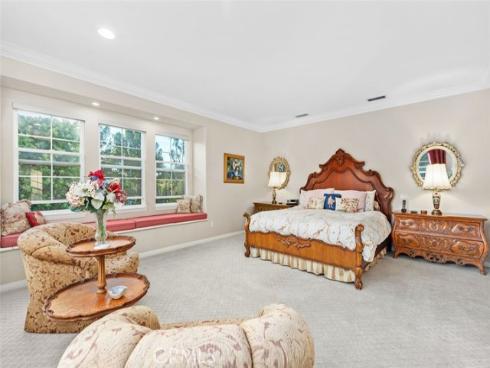 36  Walnut Creek  , Irvine, CA