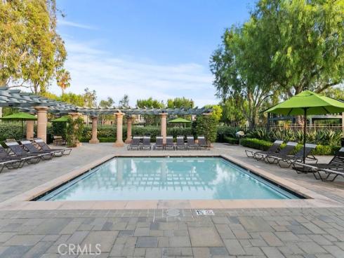 36  Walnut Creek  , Irvine, CA