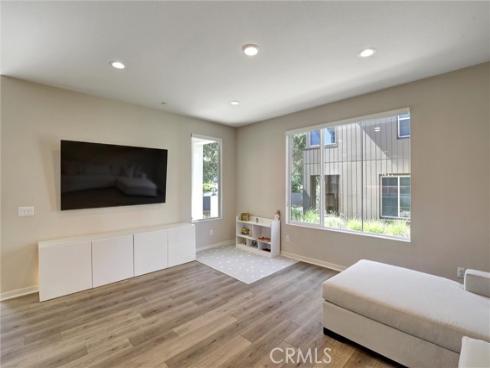 176  Novel  , Irvine, CA