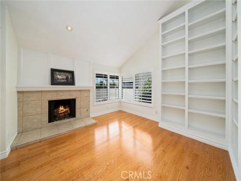 49  Pinewood  25 , Irvine, CA