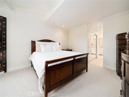 49  Pinewood  25 , Irvine, CA