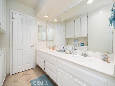 49  Pinewood  25 , Irvine, CA