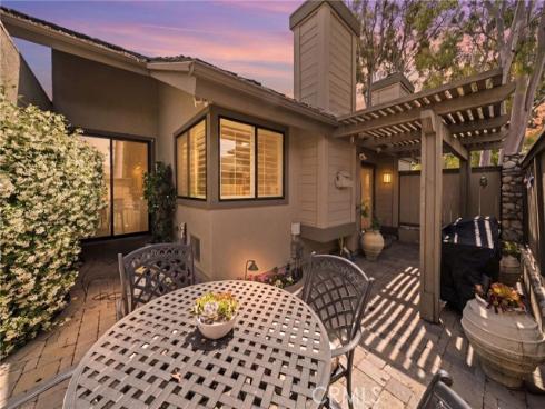 49  Pinewood  25 , Irvine, CA