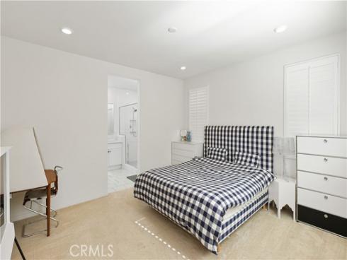 107  Terrapin  , Irvine, CA