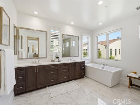 84  Rockinghorse  , Irvine, CA