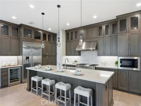 84  Rockinghorse  , Irvine, CA